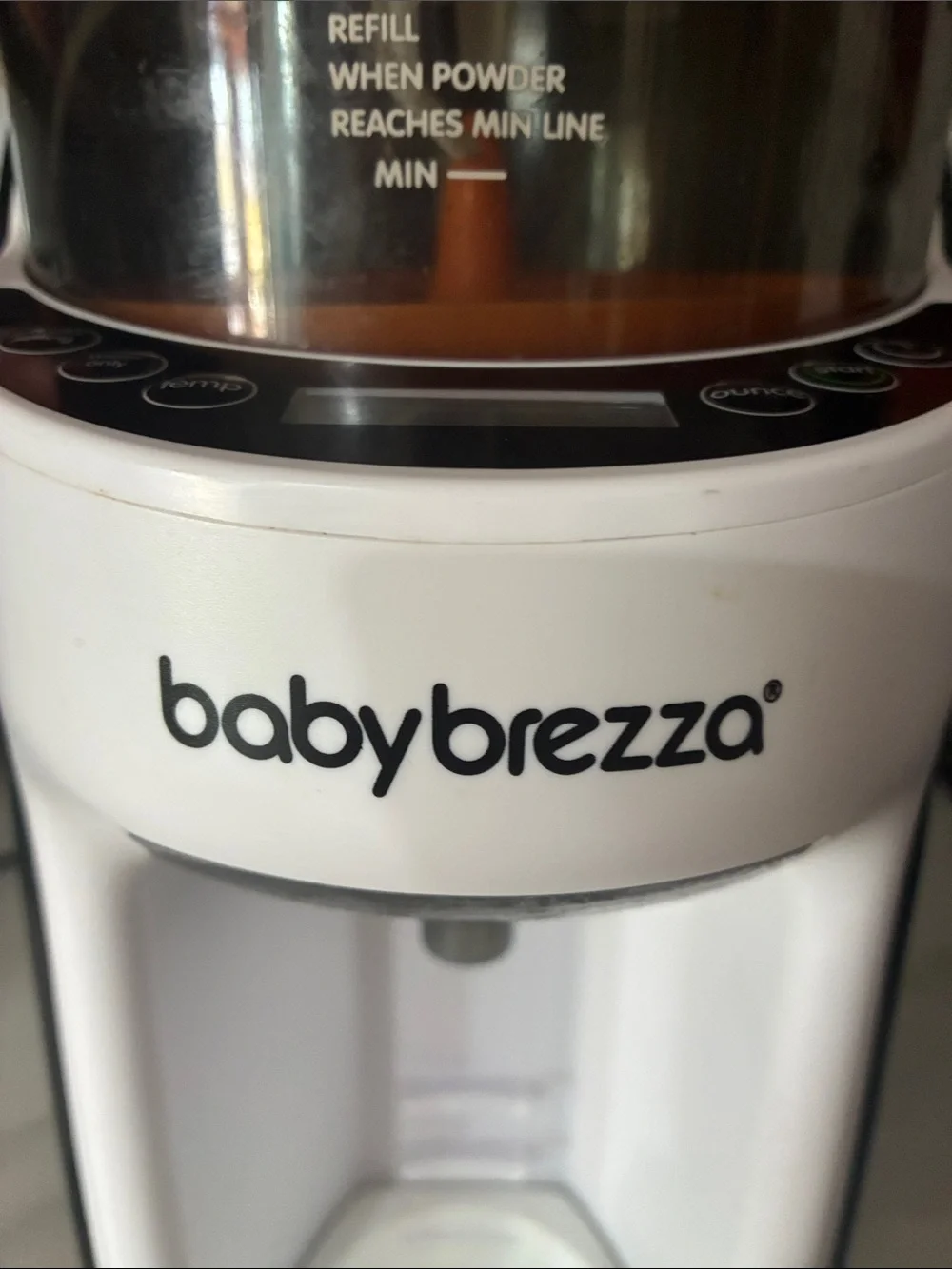 Baby Brezza White Automatic Formula Dispenser - One-Touch Powder Delivery